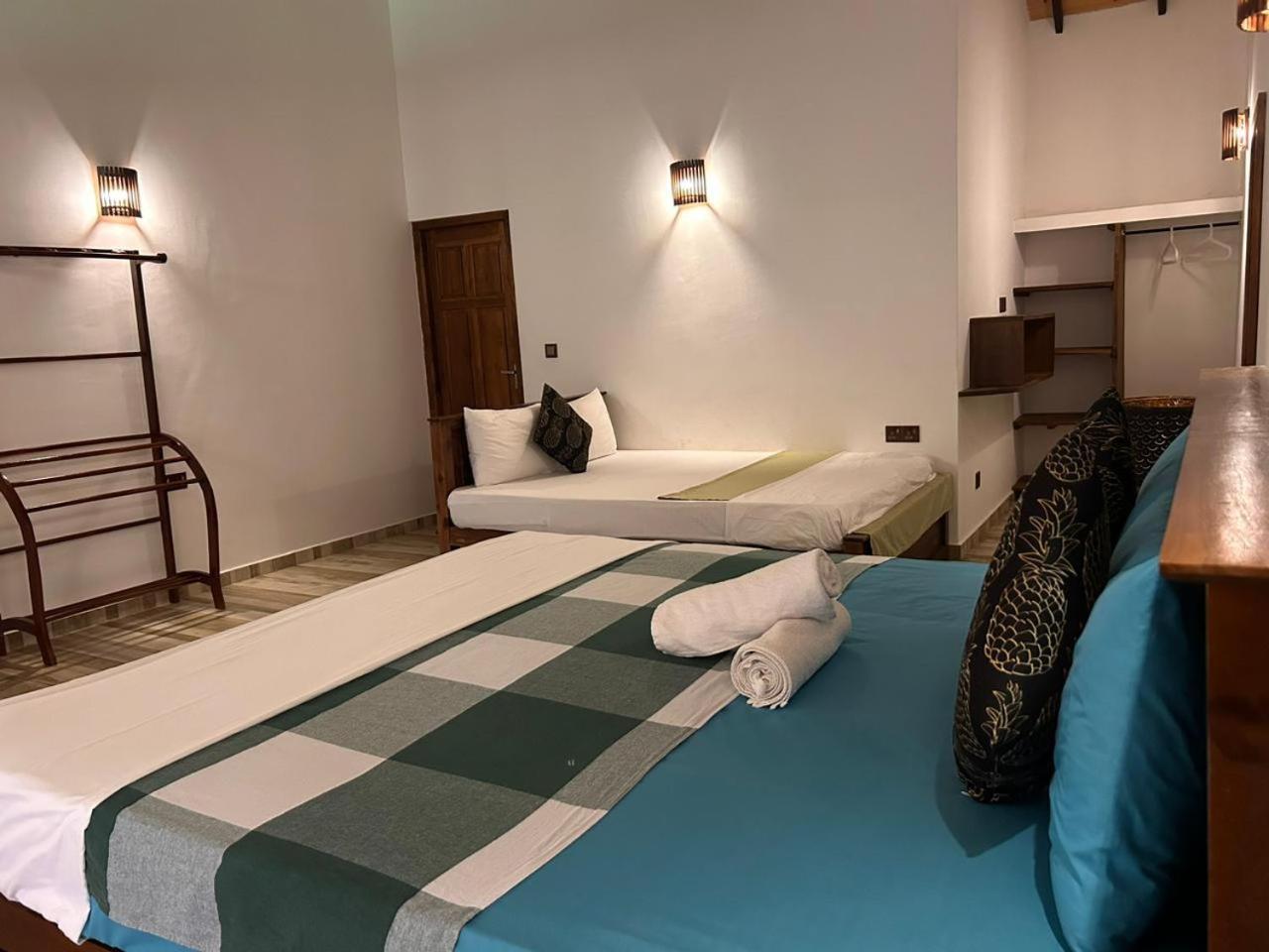 Blu Marine Nilaveli Hotel Trincomalee Exterior photo