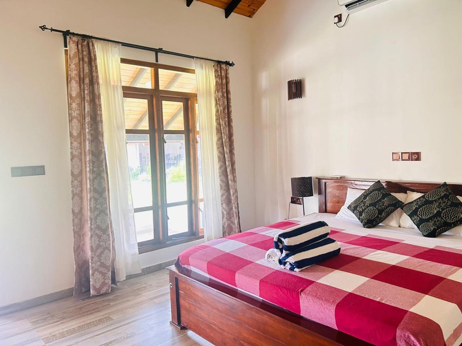 Blu Marine Nilaveli Hotel Trincomalee Exterior photo
